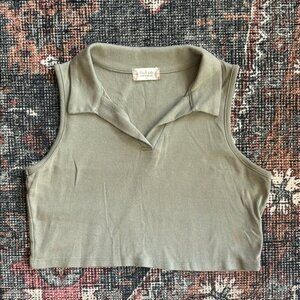 Olive Green Sleeveless Collared Crop Top
